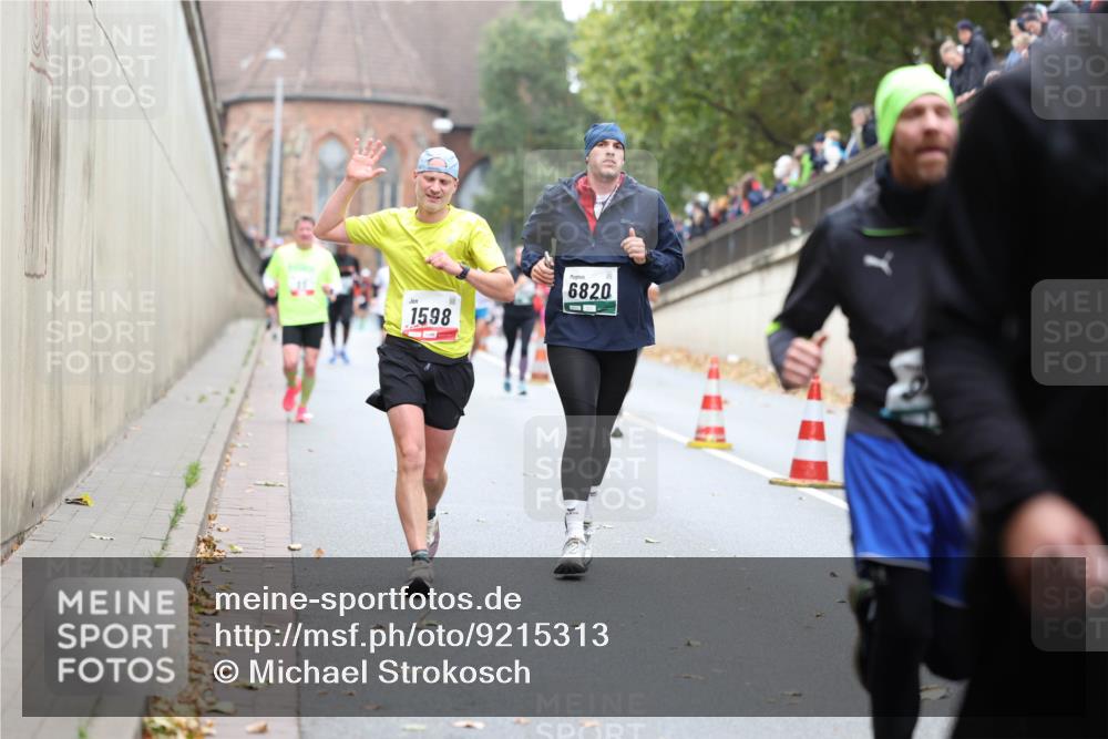 05.10.2025 - 20. swb-Marathon Bremen Michael Strokosch http://msf.ph/oto/9215313 05.10.2025 12:44:28 Laufen 1598, 6820 meine-sportfotos.de