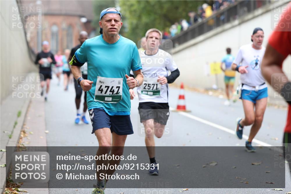 05.10.2025 - 20. swb-Marathon Bremen Michael Strokosch http://msf.ph/oto/9215331 05.10.2025 12:44:38 Laufen 04164, 4747, 25, 71 meine-sportfotos.de