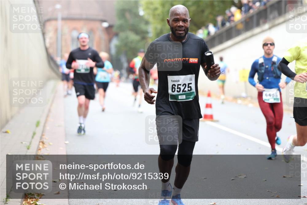 05.10.2025 - 20. swb-Marathon Bremen Michael Strokosch http://msf.ph/oto/9215339 05.10.2025 12:44:41 Laufen 6525, 4495 meine-sportfotos.de