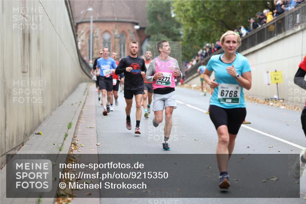05.10.2025 - 20. swb-Marathon Bremen Michael Strokosch http://msf.ph/oto/9215350 05.10.2025 12:44:46 Laufen 1893, 272, 6768 meine-sportfotos.de