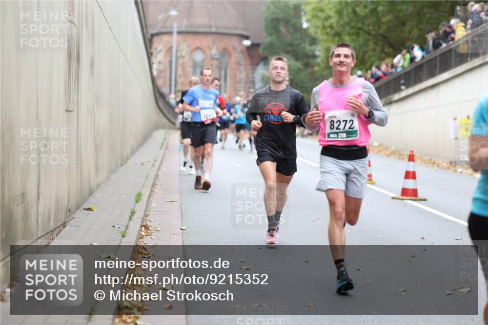 05.10.2025 - 20. swb-Marathon Bremen Michael Strokosch http://msf.ph/oto/9215352 05.10.2025 12:44:47 Laufen 1893, 8272 meine-sportfotos.de