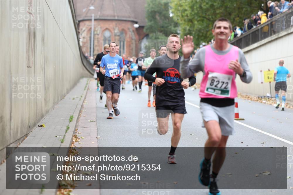 05.10.2025 - 20. swb-Marathon Bremen Michael Strokosch http://msf.ph/oto/9215354 05.10.2025 12:44:47 Laufen 1893, 8272 meine-sportfotos.de