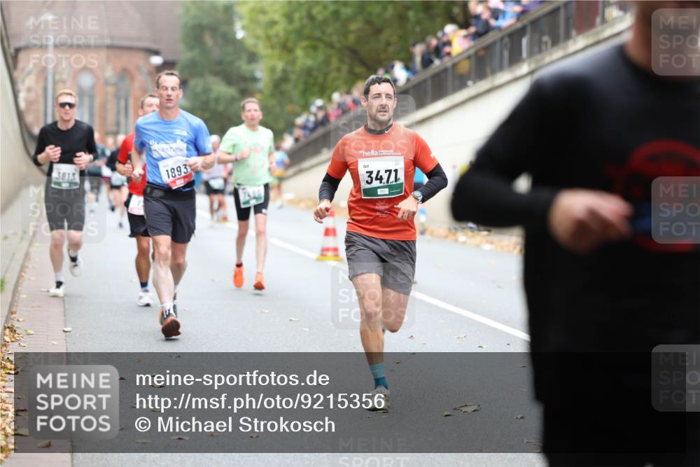 05.10.2025 - 20. swb-Marathon Bremen Michael Strokosch http://msf.ph/oto/9215356 05.10.2025 12:44:49 Laufen 3813, 1893, 34, 71 meine-sportfotos.de