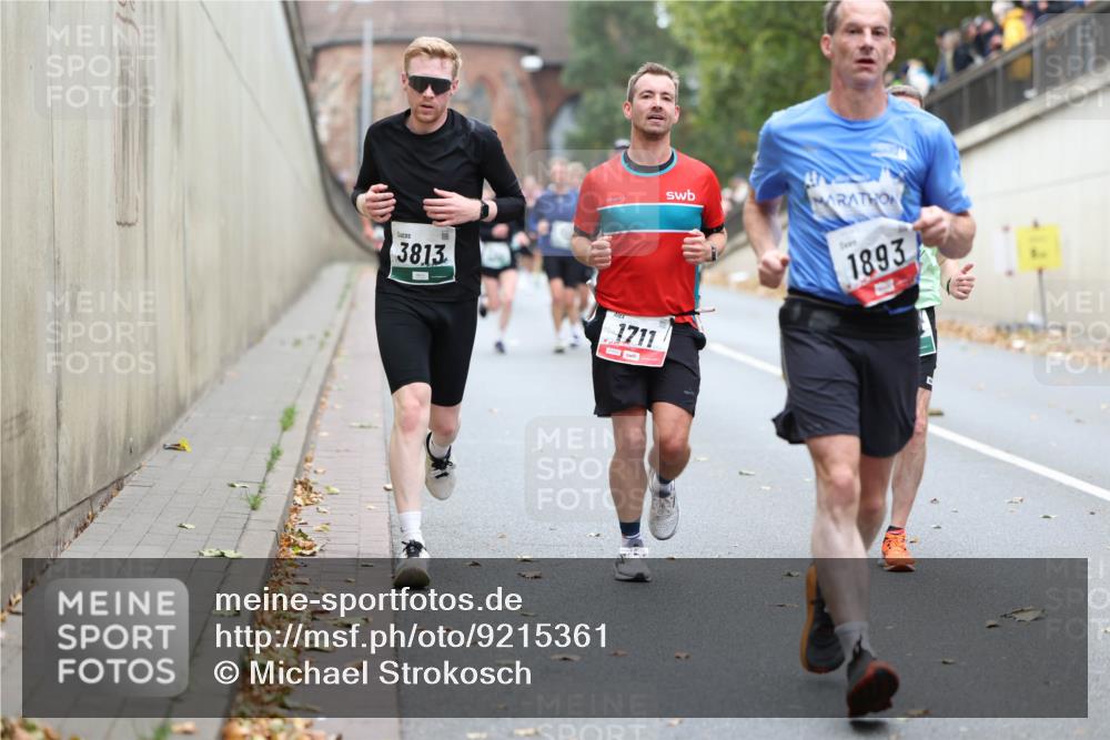 05.10.2025 - 20. swb-Marathon Bremen Michael Strokosch http://msf.ph/oto/9215361 05.10.2025 12:44:51 Laufen 3813, 1711, 1893 meine-sportfotos.de
