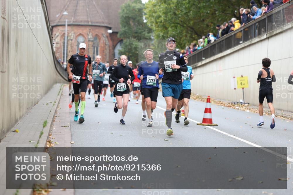 05.10.2025 - 20. swb-Marathon Bremen Michael Strokosch http://msf.ph/oto/9215366 05.10.2025 12:44:54 Laufen 854, 4089, 5255, 7783, 26, 2436, 9 meine-sportfotos.de