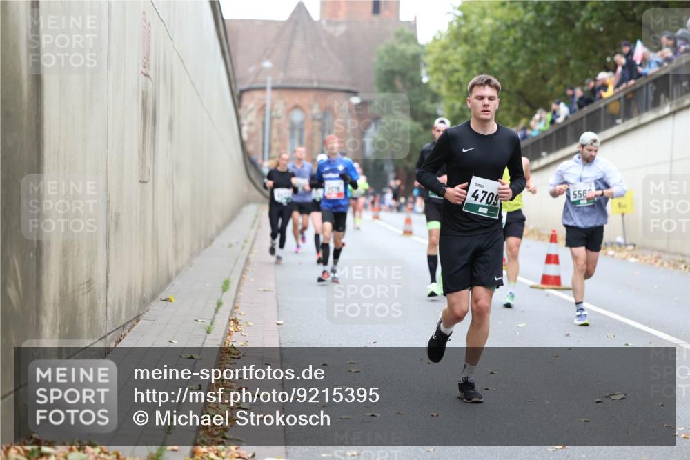 05.10.2025 - 20. swb-Marathon Bremen Michael Strokosch http://msf.ph/oto/9215395 05.10.2025 12:45:08 Laufen 4705, 556 meine-sportfotos.de