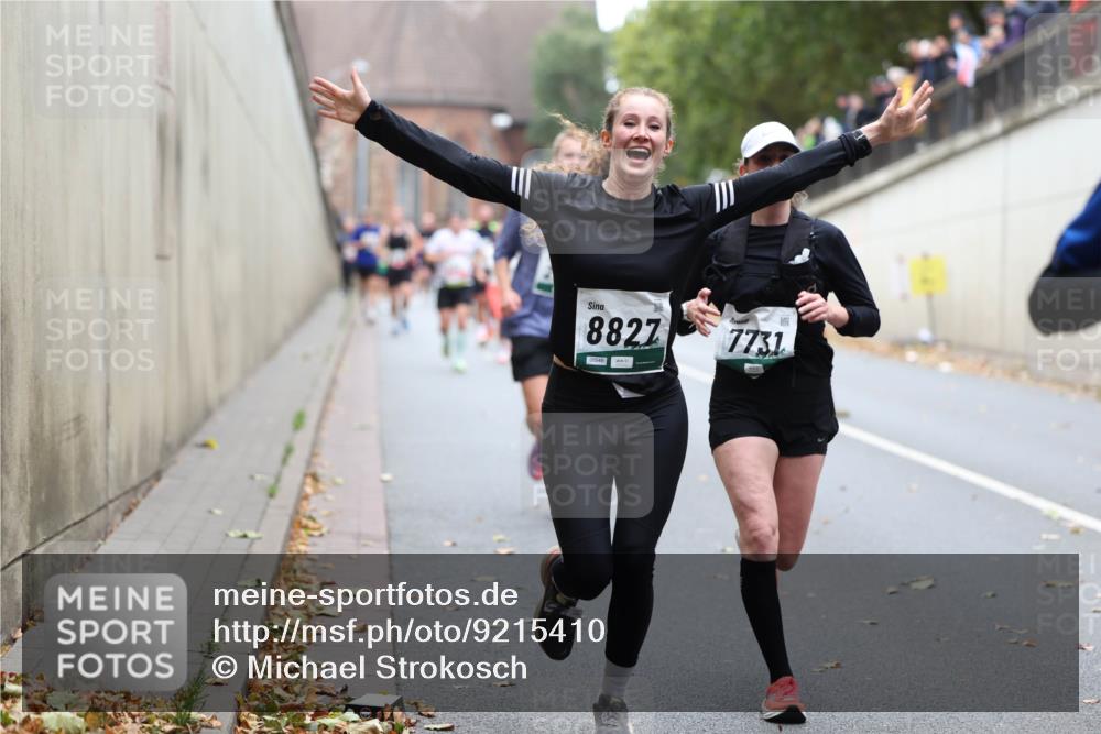 05.10.2025 - 20. swb-Marathon Bremen Michael Strokosch http://msf.ph/oto/9215410 05.10.2025 12:45:14 Laufen 8827, 7731 meine-sportfotos.de