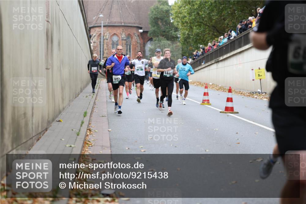 05.10.2025 - 20. swb-Marathon Bremen Michael Strokosch http://msf.ph/oto/9215438 05.10.2025 12:45:30 Laufen 1744, 9151, 4102, 99, 4446, 9, 6 meine-sportfotos.de