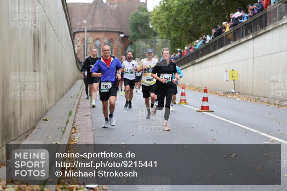 05.10.2025 - 20. swb-Marathon Bremen Michael Strokosch http://msf.ph/oto/9215441 05.10.2025 12:45:31 Laufen 9151, 4102, 59, 9983, 446, 9 meine-sportfotos.de