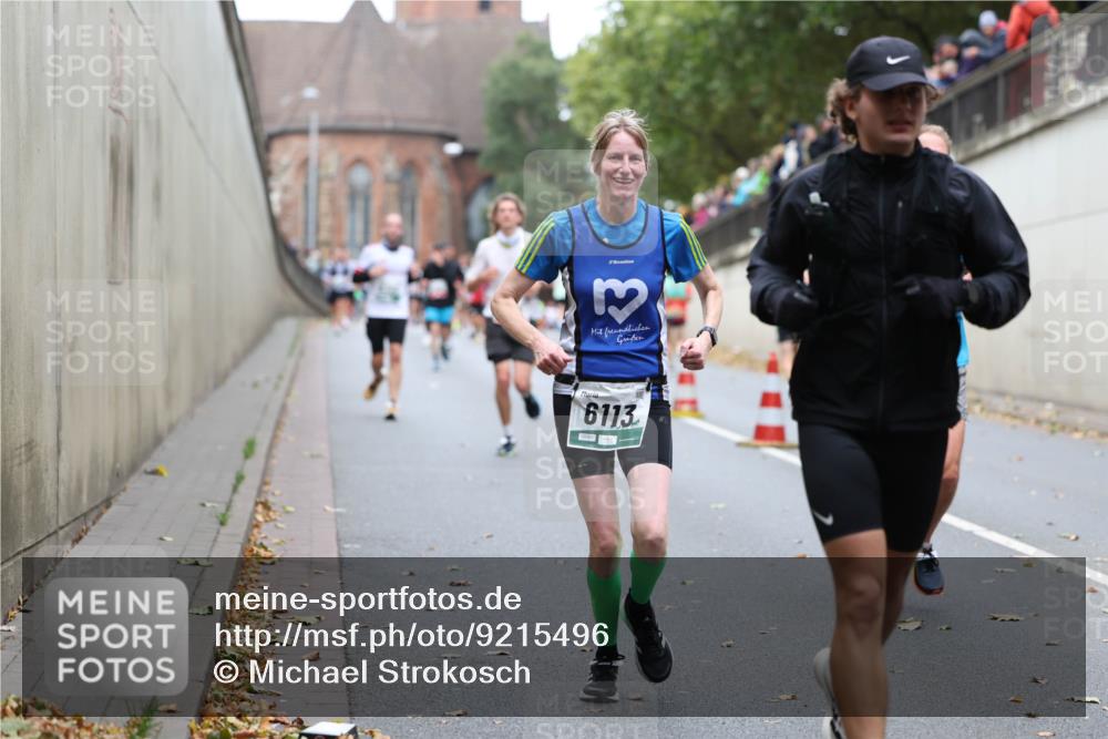 05.10.2025 - 20. swb-Marathon Bremen Michael Strokosch http://msf.ph/oto/9215496 05.10.2025 12:45:58 Laufen 6113 meine-sportfotos.de