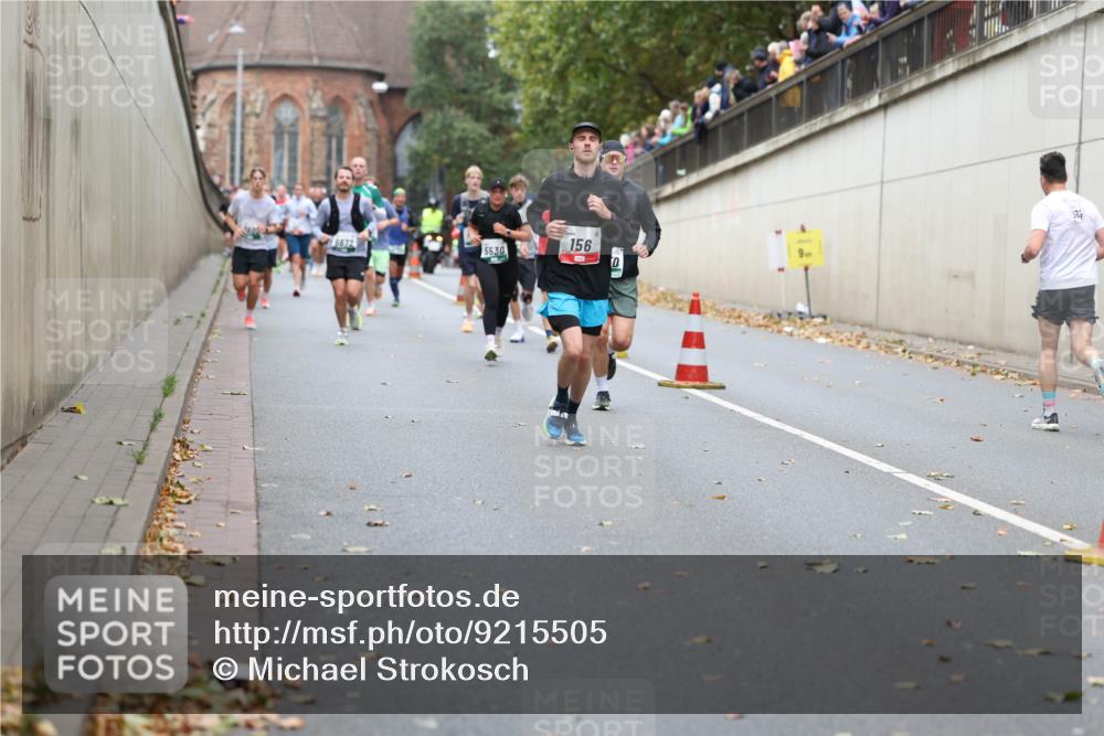 05.10.2025 - 20. swb-Marathon Bremen Michael Strokosch http://msf.ph/oto/9215505 05.10.2025 12:46:07 Laufen 6672, 5530, 156, 9 meine-sportfotos.de
