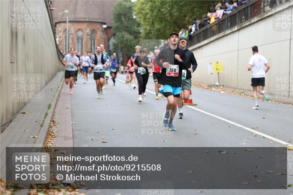 05.10.2025 - 20. swb-Marathon Bremen Michael Strokosch http://msf.ph/oto/9215508 05.10.2025 12:46:08 Laufen 156 meine-sportfotos.de