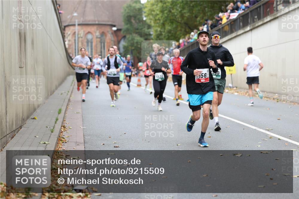 05.10.2025 - 20. swb-Marathon Bremen Michael Strokosch http://msf.ph/oto/9215509 05.10.2025 12:46:08 Laufen 5530, 156, 30 meine-sportfotos.de