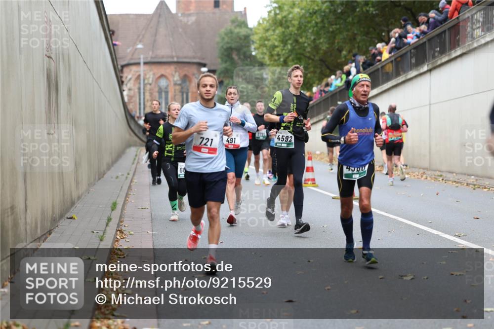 05.10.2025 - 20. swb-Marathon Bremen Michael Strokosch http://msf.ph/oto/9215529 05.10.2025 12:46:16 Laufen 6, 721, 491, 379, 4592 meine-sportfotos.de