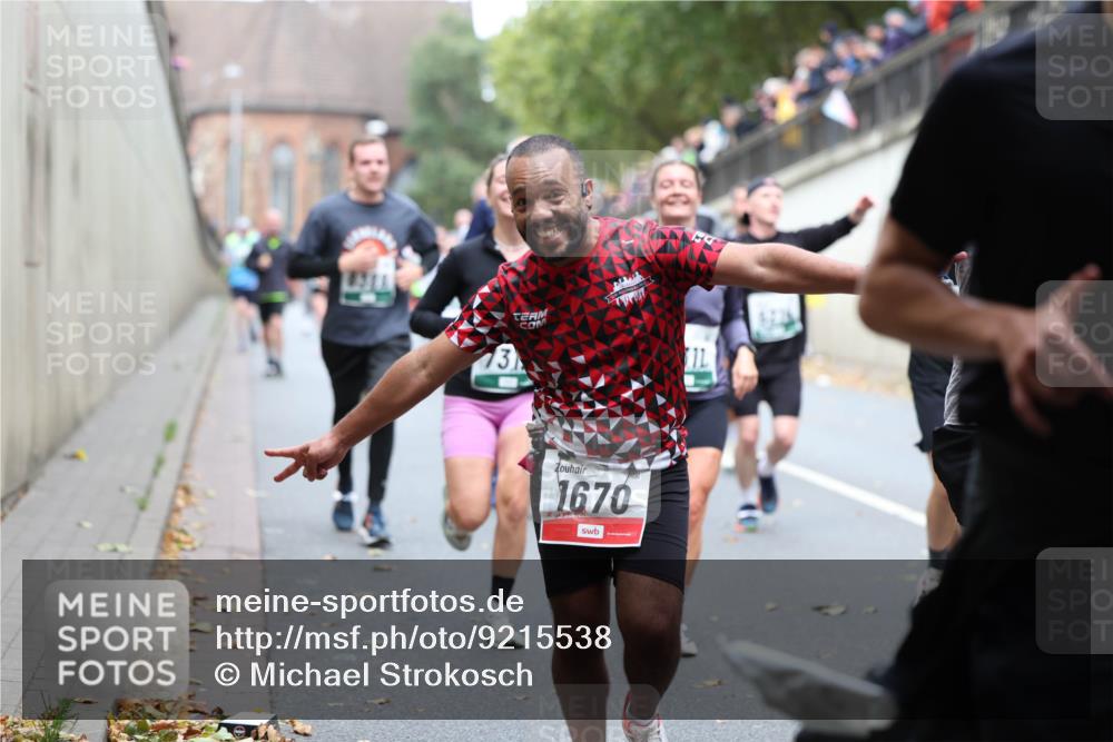 05.10.2025 - 20. swb-Marathon Bremen Michael Strokosch http://msf.ph/oto/9215538 05.10.2025 12:46:24 Laufen 13, 1670 meine-sportfotos.de