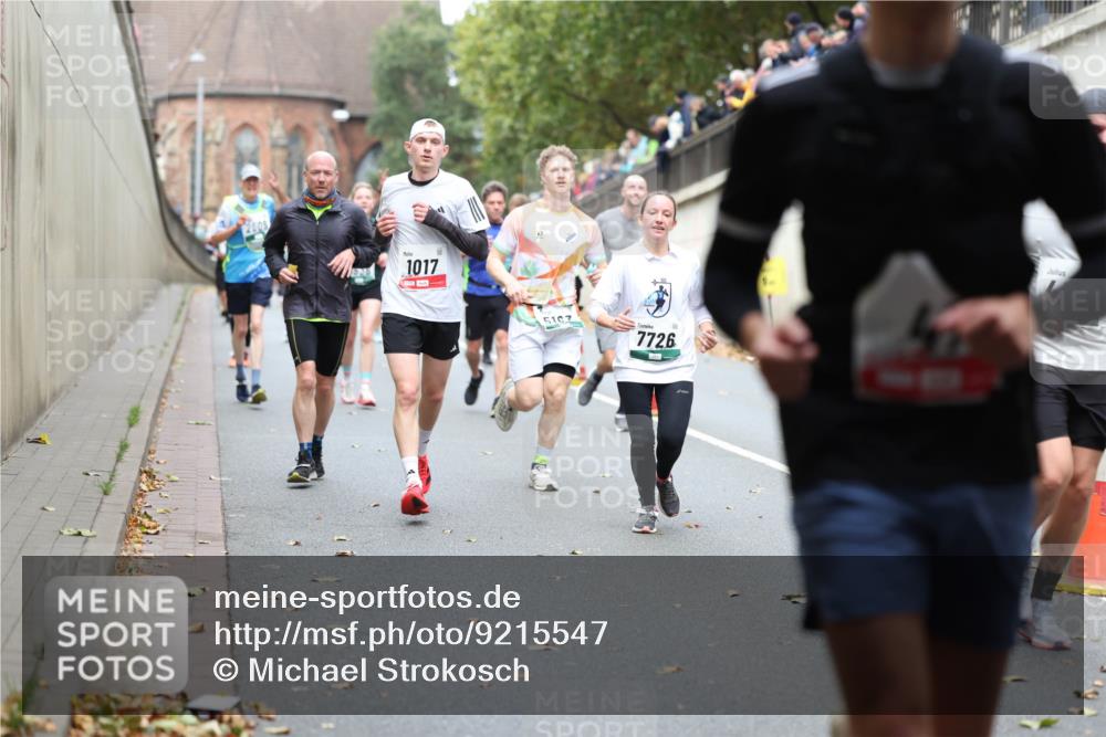 05.10.2025 - 20. swb-Marathon Bremen Michael Strokosch http://msf.ph/oto/9215547 05.10.2025 12:46:29 Laufen 1017, 5167, 7726 meine-sportfotos.de