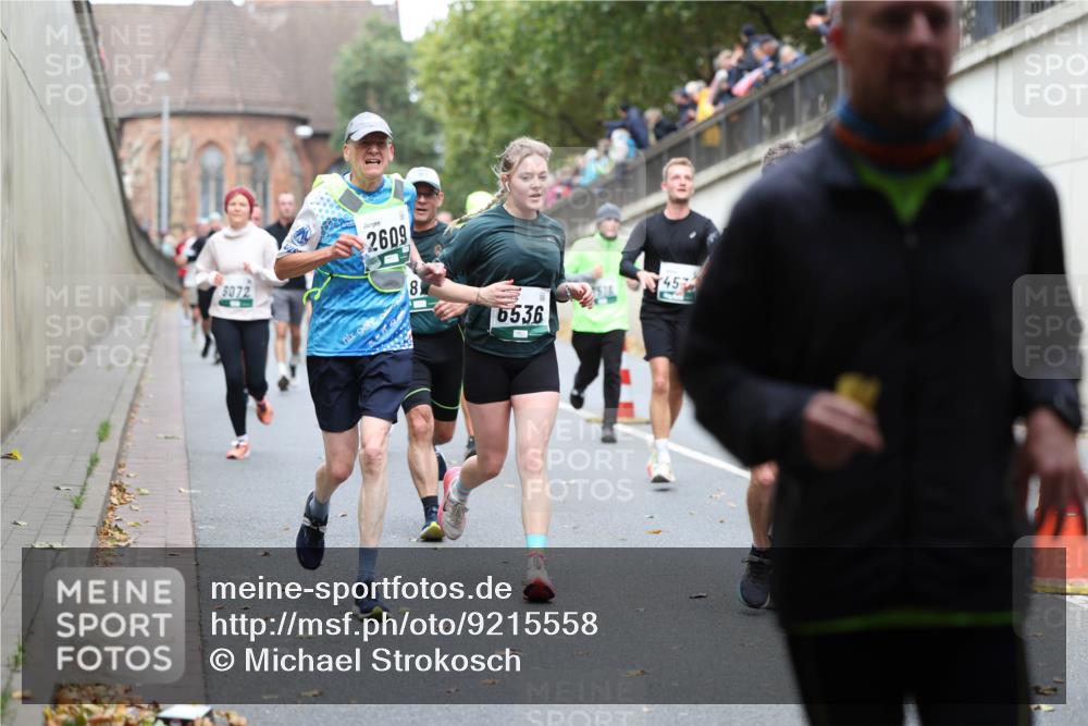 05.10.2025 - 20. swb-Marathon Bremen Michael Strokosch http://msf.ph/oto/9215558 05.10.2025 12:46:33 Laufen 9072, 2609, 6536, 45 meine-sportfotos.de