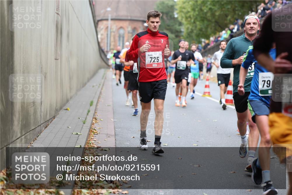 05.10.2025 - 20. swb-Marathon Bremen Michael Strokosch http://msf.ph/oto/9215591 05.10.2025 12:46:50 Laufen 725, 79 meine-sportfotos.de