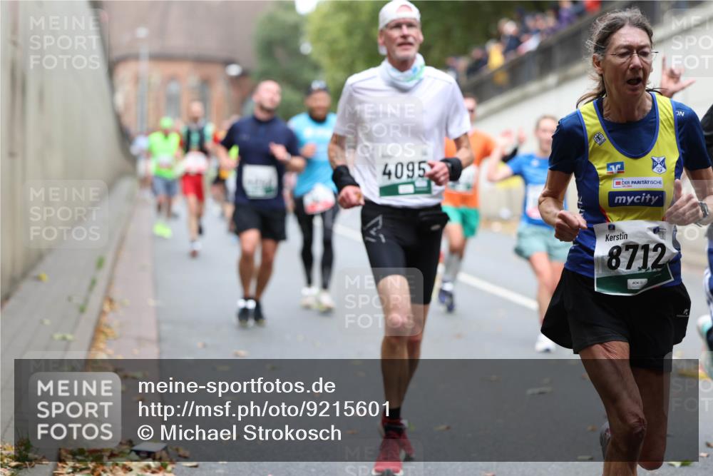 05.10.2025 - 20. swb-Marathon Bremen Michael Strokosch http://msf.ph/oto/9215601 05.10.2025 12:46:56 Laufen 4095, 8712 meine-sportfotos.de