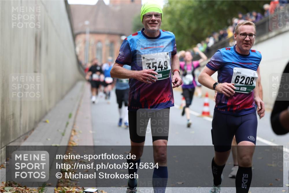 05.10.2025 - 20. swb-Marathon Bremen Michael Strokosch http://msf.ph/oto/9215634 05.10.2025 12:47:12 Laufen 3549, 6208 meine-sportfotos.de