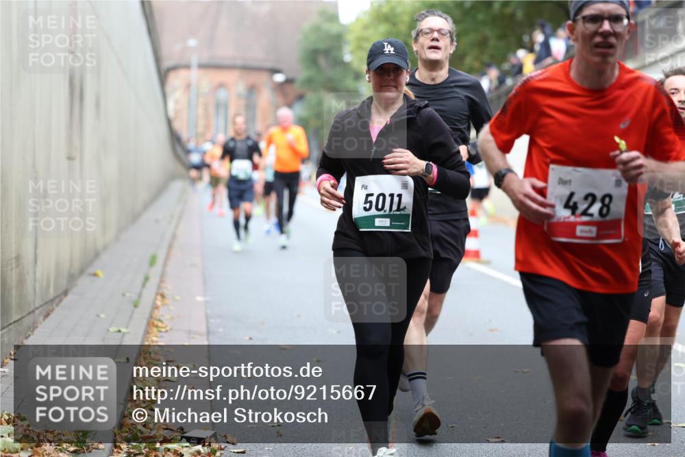 05.10.2025 - 20. swb-Marathon Bremen Michael Strokosch http://msf.ph/oto/9215667 05.10.2025 12:47:28 Laufen 5011, 428 meine-sportfotos.de