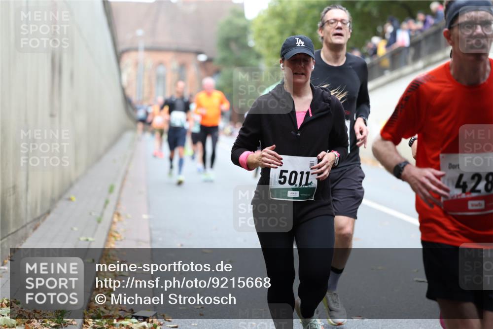 05.10.2025 - 20. swb-Marathon Bremen Michael Strokosch http://msf.ph/oto/9215668 05.10.2025 12:47:28 Laufen 5011, 428 meine-sportfotos.de