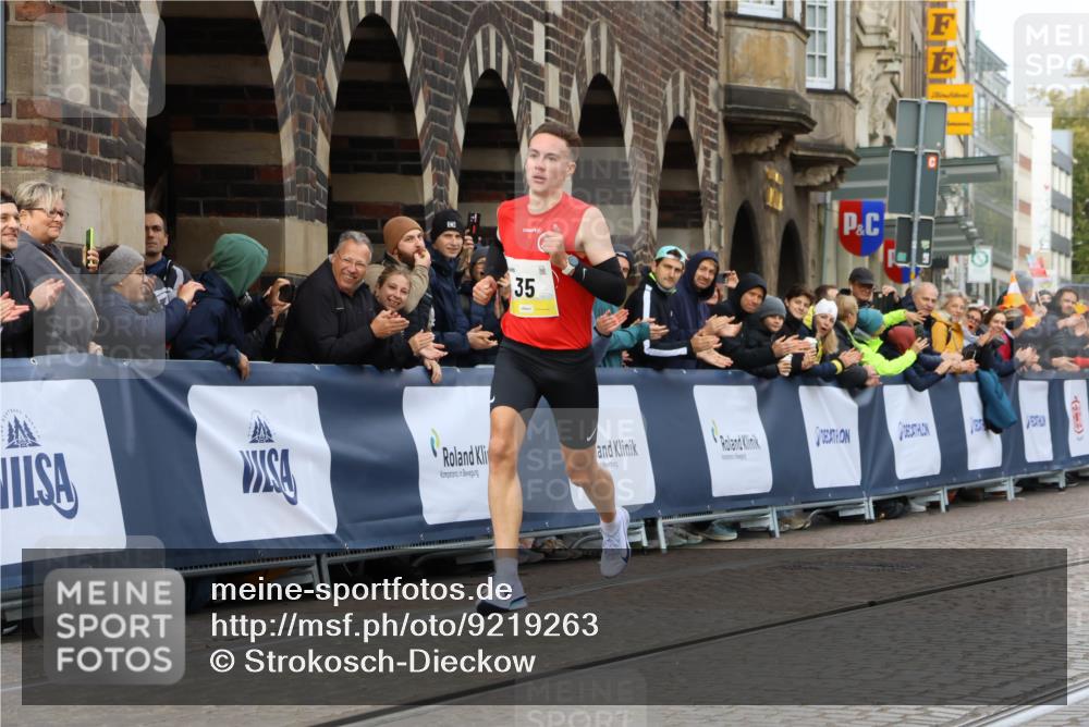 05.10.2025 - 20. swb-Marathon Bremen Strokosch-Dieckow http://msf.ph/oto/9219263 05.10.2025 10:27:07 Ziel 35 meine-sportfotos.de