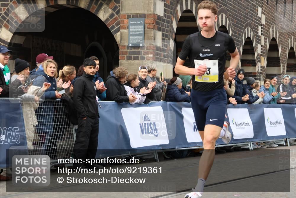 05.10.2025 - 20. swb-Marathon Bremen Strokosch-Dieckow http://msf.ph/oto/9219361 05.10.2025 10:28:24 Ziel 2, 33 meine-sportfotos.de