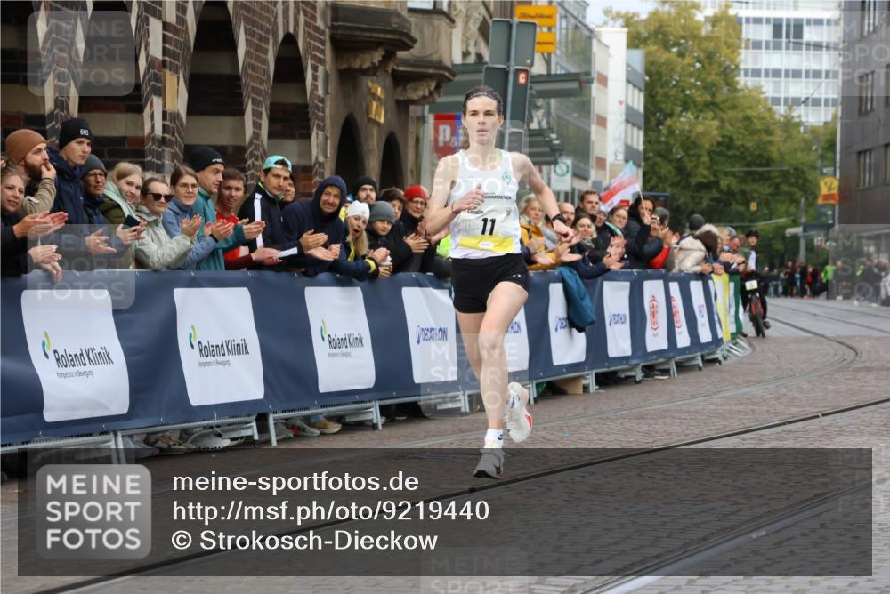 05.10.2025 - 20. swb-Marathon Bremen Strokosch-Dieckow http://msf.ph/oto/9219440 05.10.2025 10:30:15 Ziel 11 meine-sportfotos.de