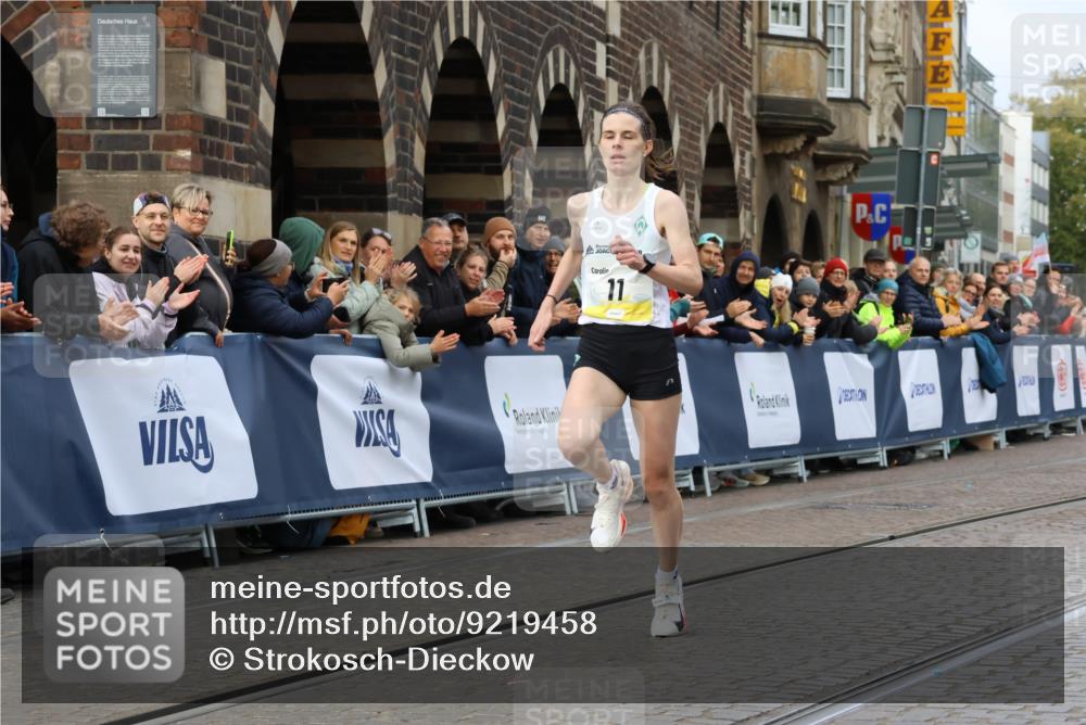 05.10.2025 - 20. swb-Marathon Bremen Strokosch-Dieckow http://msf.ph/oto/9219458 05.10.2025 10:30:16 Ziel 11 meine-sportfotos.de