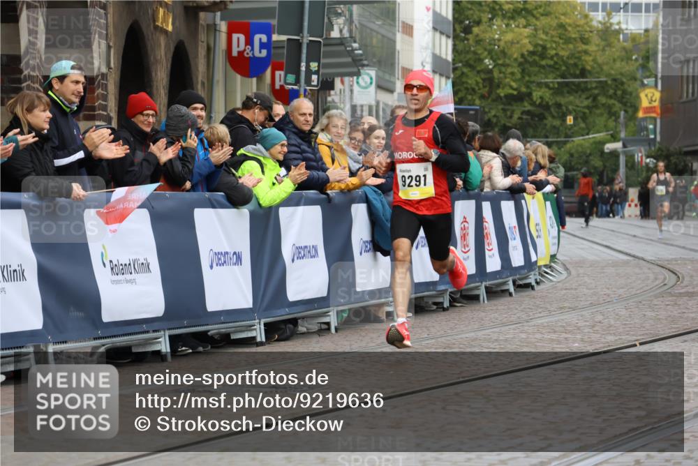 05.10.2025 - 20. swb-Marathon Bremen Strokosch-Dieckow http://msf.ph/oto/9219636 05.10.2025 10:31:45 Ziel 9291 meine-sportfotos.de