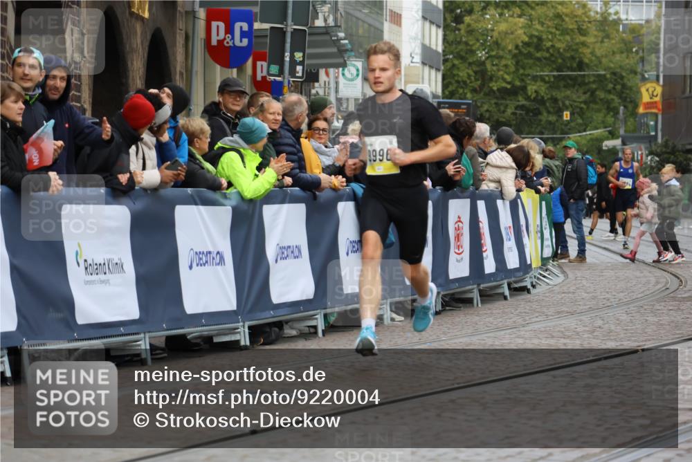05.10.2025 - 20. swb-Marathon Bremen Strokosch-Dieckow http://msf.ph/oto/9220004 05.10.2025 10:32:48 Ziel 9996 meine-sportfotos.de