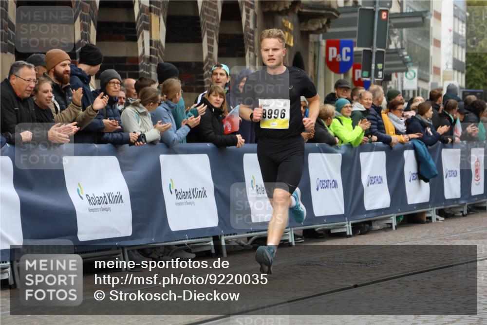 05.10.2025 - 20. swb-Marathon Bremen Strokosch-Dieckow http://msf.ph/oto/9220035 05.10.2025 10:32:49 Ziel 9996 meine-sportfotos.de
