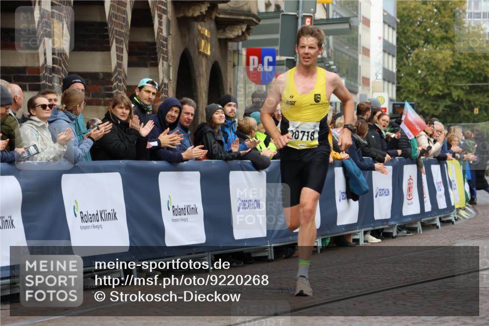 05.10.2025 - 20. swb-Marathon Bremen Strokosch-Dieckow http://msf.ph/oto/9220268 05.10.2025 10:34:34 Ziel 9319, 10718 meine-sportfotos.de