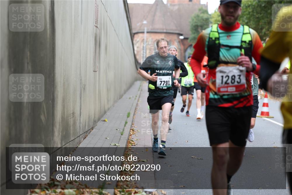 05.10.2025 - 20. swb-Marathon Bremen Michael Strokosch http://msf.ph/oto/9220290 05.10.2025 12:47:55 Laufen 7791, 1283 meine-sportfotos.de