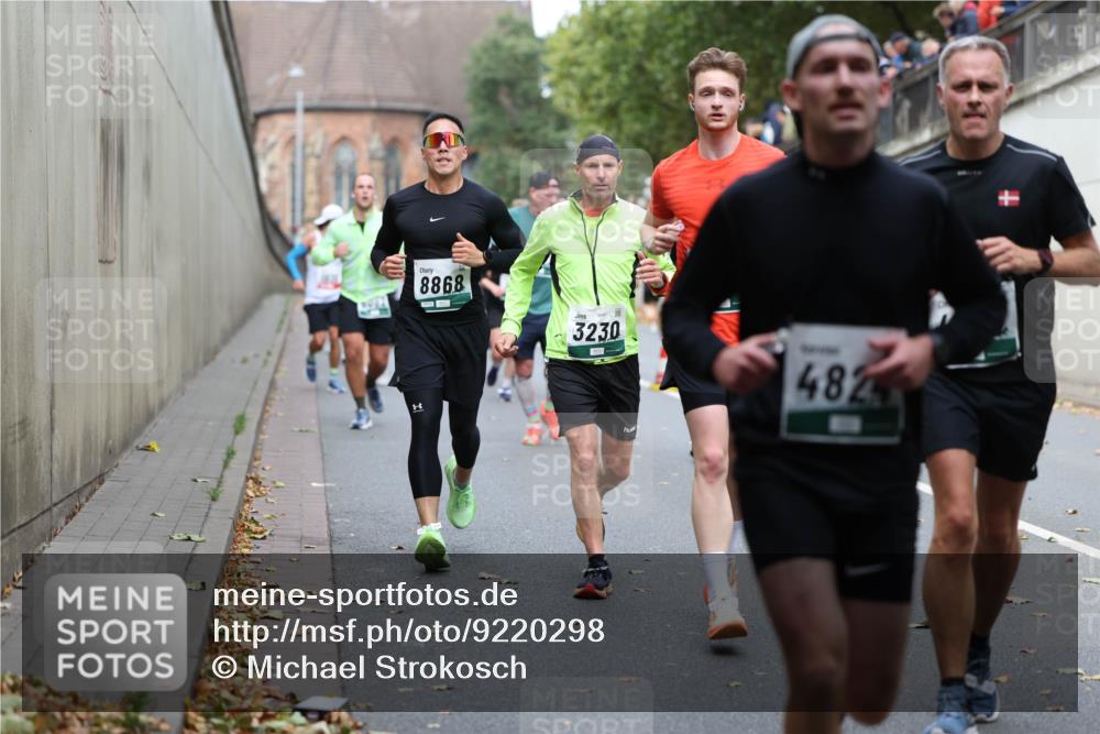 05.10.2025 - 20. swb-Marathon Bremen Michael Strokosch http://msf.ph/oto/9220298 05.10.2025 12:47:58 Laufen 1609, 8868, 3230, 482 meine-sportfotos.de
