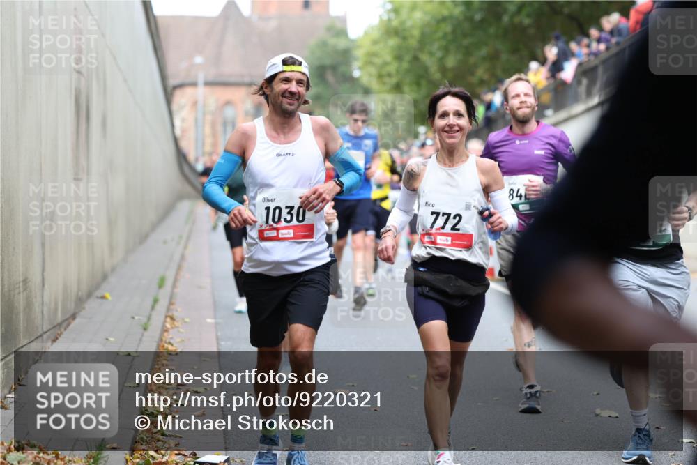 05.10.2025 - 20. swb-Marathon Bremen Michael Strokosch http://msf.ph/oto/9220321 05.10.2025 12:48:04 Laufen 1030, 772, 84 meine-sportfotos.de