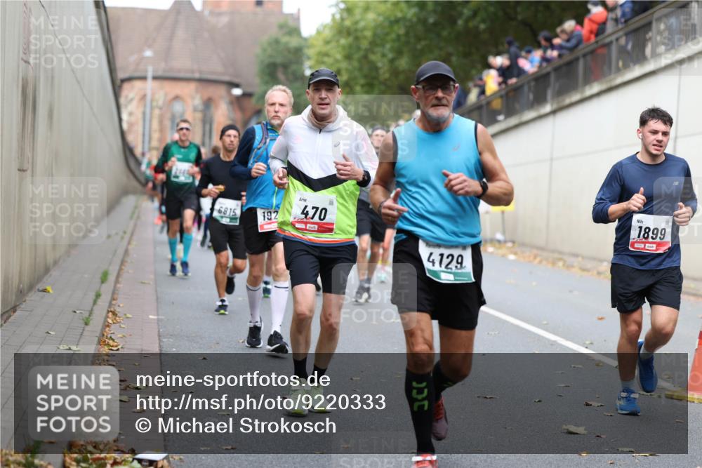 05.10.2025 - 20. swb-Marathon Bremen Michael Strokosch http://msf.ph/oto/9220333 05.10.2025 12:48:12 Laufen 6815, 192, 4, 70, 4129, 1899, 00542 meine-sportfotos.de