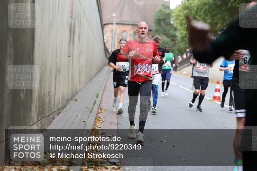 05.10.2025 - 20. swb-Marathon Bremen Michael Strokosch http://msf.ph/oto/9220349 05.10.2025 12:48:17 Laufen 10, 1348, 60 meine-sportfotos.de