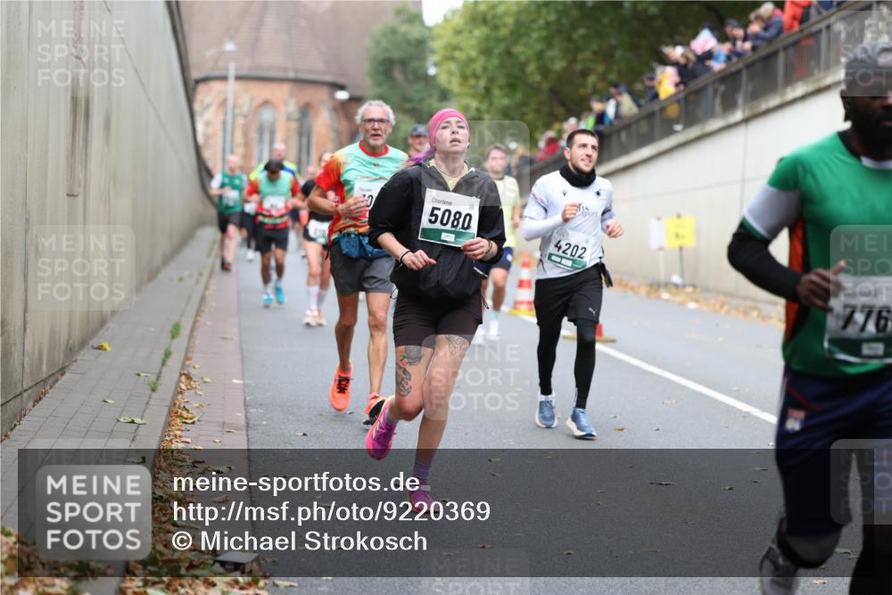05.10.2025 - 20. swb-Marathon Bremen Michael Strokosch http://msf.ph/oto/9220369 05.10.2025 12:48:22 Laufen 5080, 4202, 776 meine-sportfotos.de