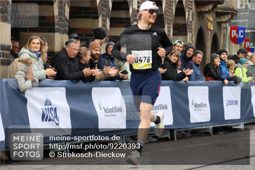 05.10.2025 - 20. swb-Marathon Bremen Strokosch-Dieckow http://msf.ph/oto/9220393 05.10.2025 10:35:10 Ziel 10476, 11443 meine-sportfotos.de