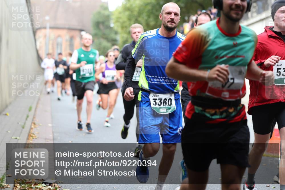 05.10.2025 - 20. swb-Marathon Bremen Michael Strokosch http://msf.ph/oto/9220394 05.10.2025 12:48:29 Laufen 3360, 53 meine-sportfotos.de