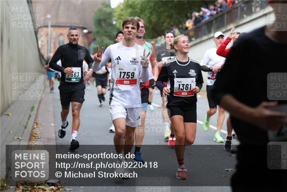 05.10.2025 - 20. swb-Marathon Bremen Michael Strokosch http://msf.ph/oto/9220418 05.10.2025 12:48:36 Laufen 563, 1759, 1361 meine-sportfotos.de
