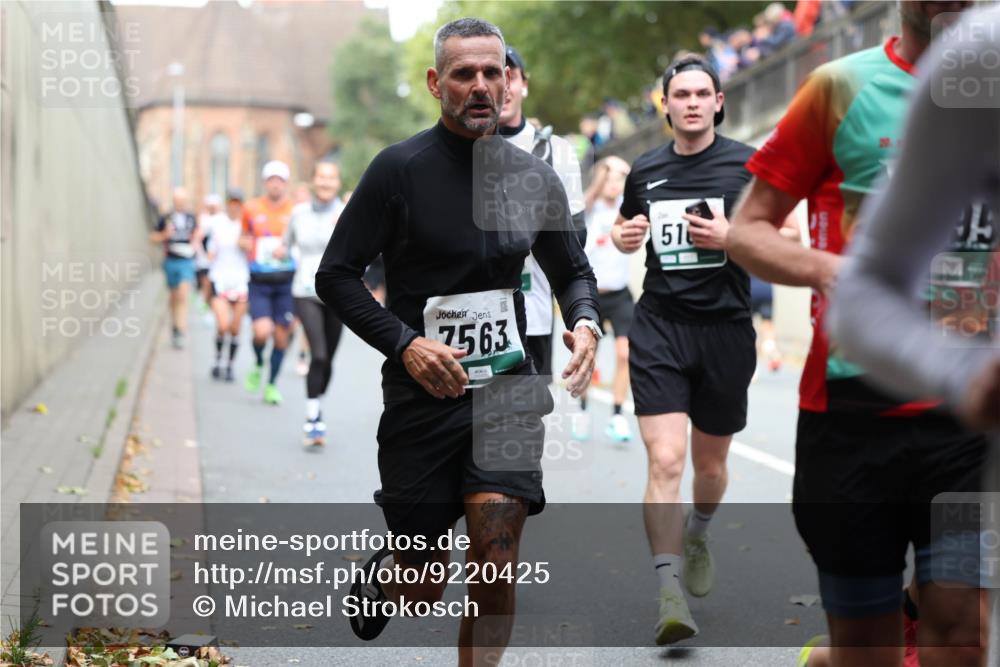 05.10.2025 - 20. swb-Marathon Bremen Michael Strokosch http://msf.ph/oto/9220425 05.10.2025 12:48:37 Laufen 7563, 51 meine-sportfotos.de