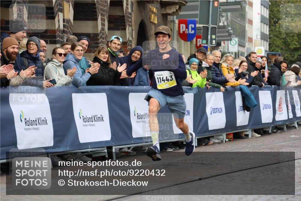 05.10.2025 - 20. swb-Marathon Bremen Strokosch-Dieckow http://msf.ph/oto/9220432 05.10.2025 10:35:14 Ziel 11443 meine-sportfotos.de