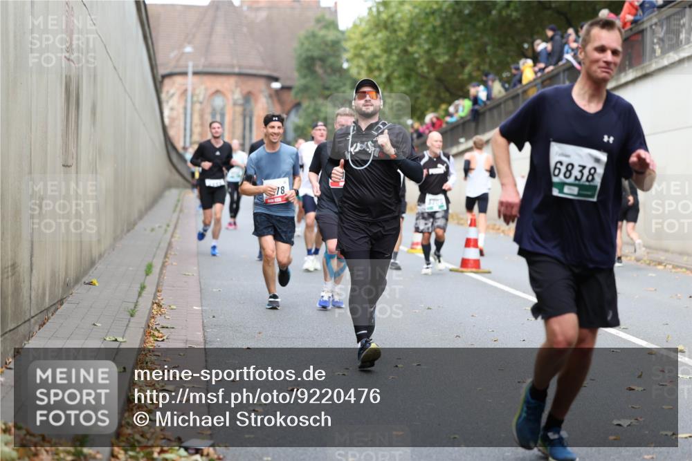 05.10.2025 - 20. swb-Marathon Bremen Michael Strokosch http://msf.ph/oto/9220476 05.10.2025 12:48:51 Laufen 78, 93, 6838 meine-sportfotos.de