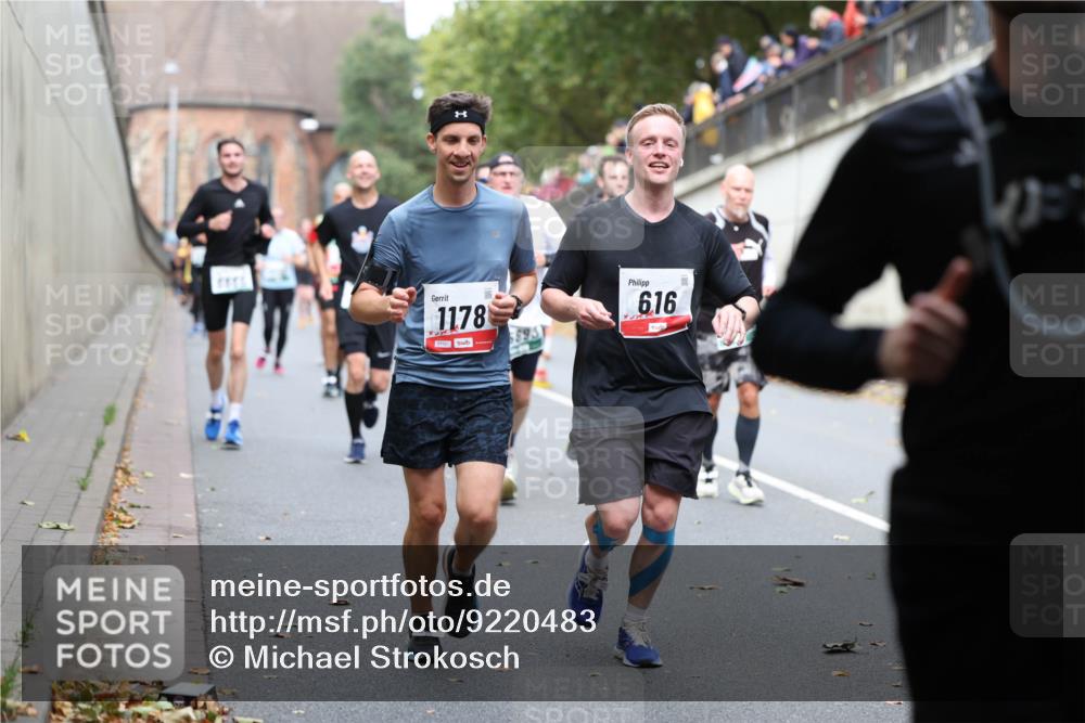 05.10.2025 - 20. swb-Marathon Bremen Michael Strokosch http://msf.ph/oto/9220483 05.10.2025 12:48:53 Laufen 1178, 01161, 616 meine-sportfotos.de