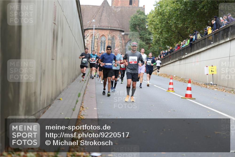 05.10.2025 - 20. swb-Marathon Bremen Michael Strokosch http://msf.ph/oto/9220517 05.10.2025 12:49:06 Laufen 4409, 1705, 46, 2096, 4714, 9 meine-sportfotos.de