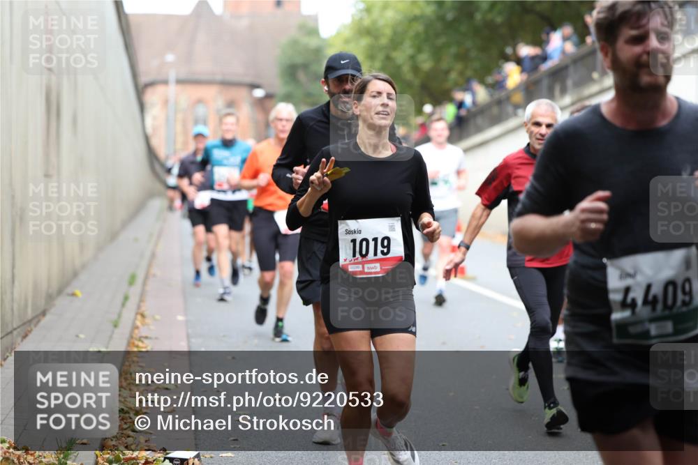 05.10.2025 - 20. swb-Marathon Bremen Michael Strokosch http://msf.ph/oto/9220533 05.10.2025 12:49:14 Laufen 1019, 4409 meine-sportfotos.de