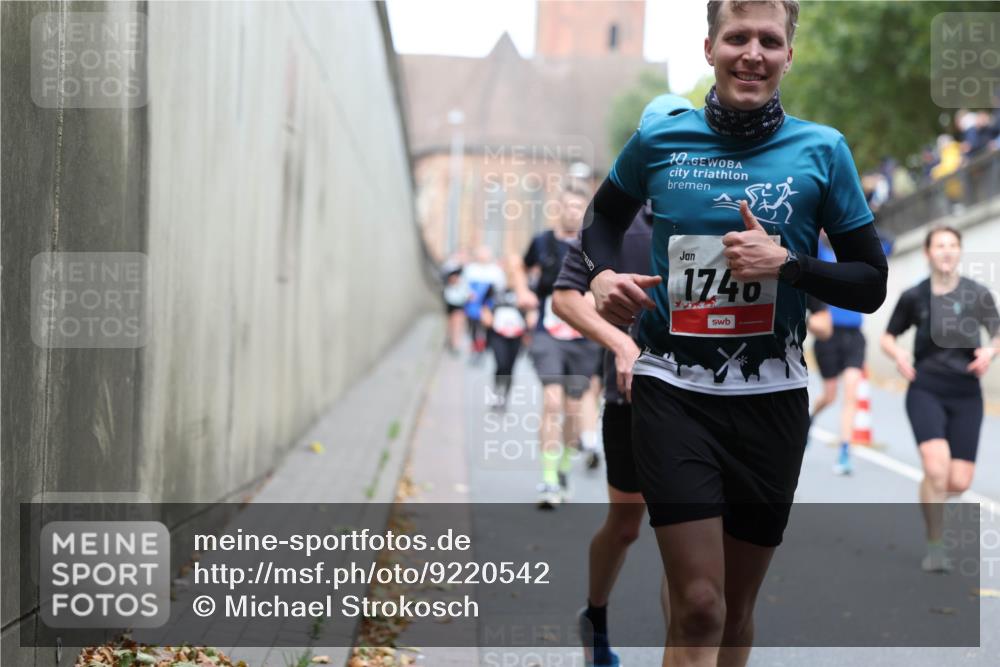 05.10.2025 - 20. swb-Marathon Bremen Michael Strokosch http://msf.ph/oto/9220542 05.10.2025 12:49:18 Laufen 10, 1740 meine-sportfotos.de